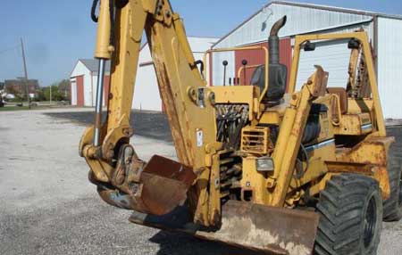 2004 Vermeer V120 Trencher - Backhoe